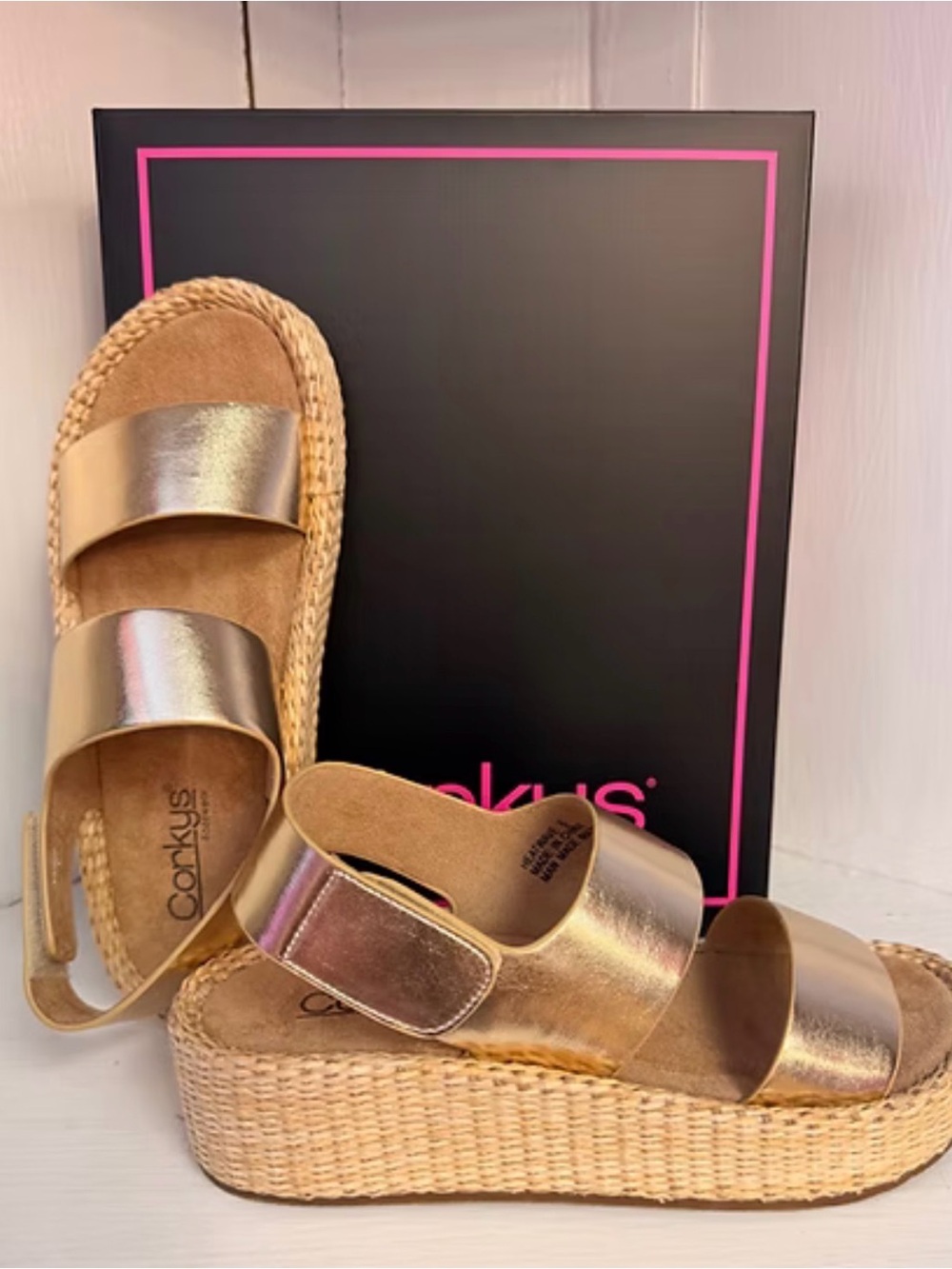 Corkys Gold Platform Sandals Heatwave Size 8 Like New